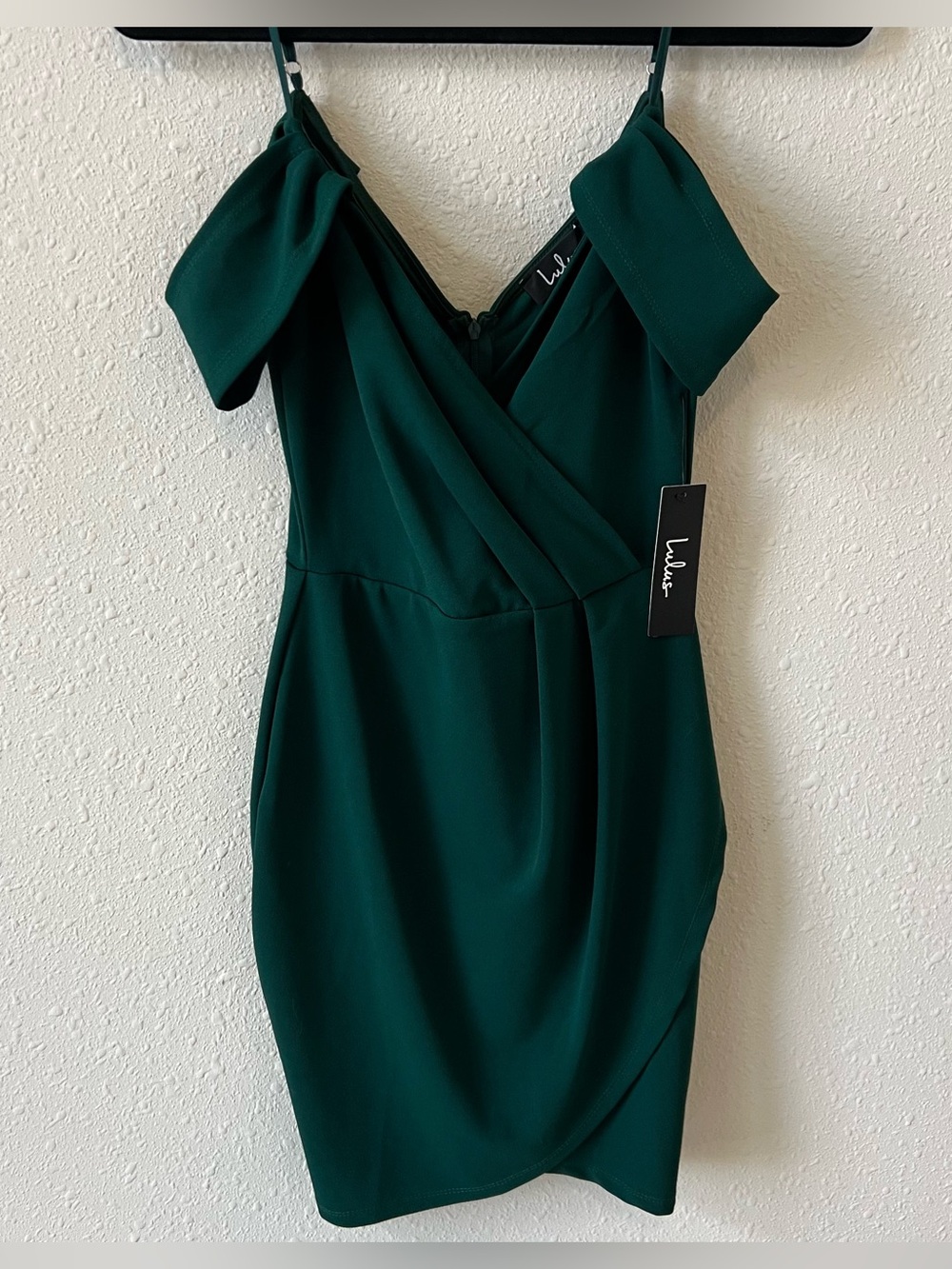 NWT Lulu’s off the shoulder draped dress